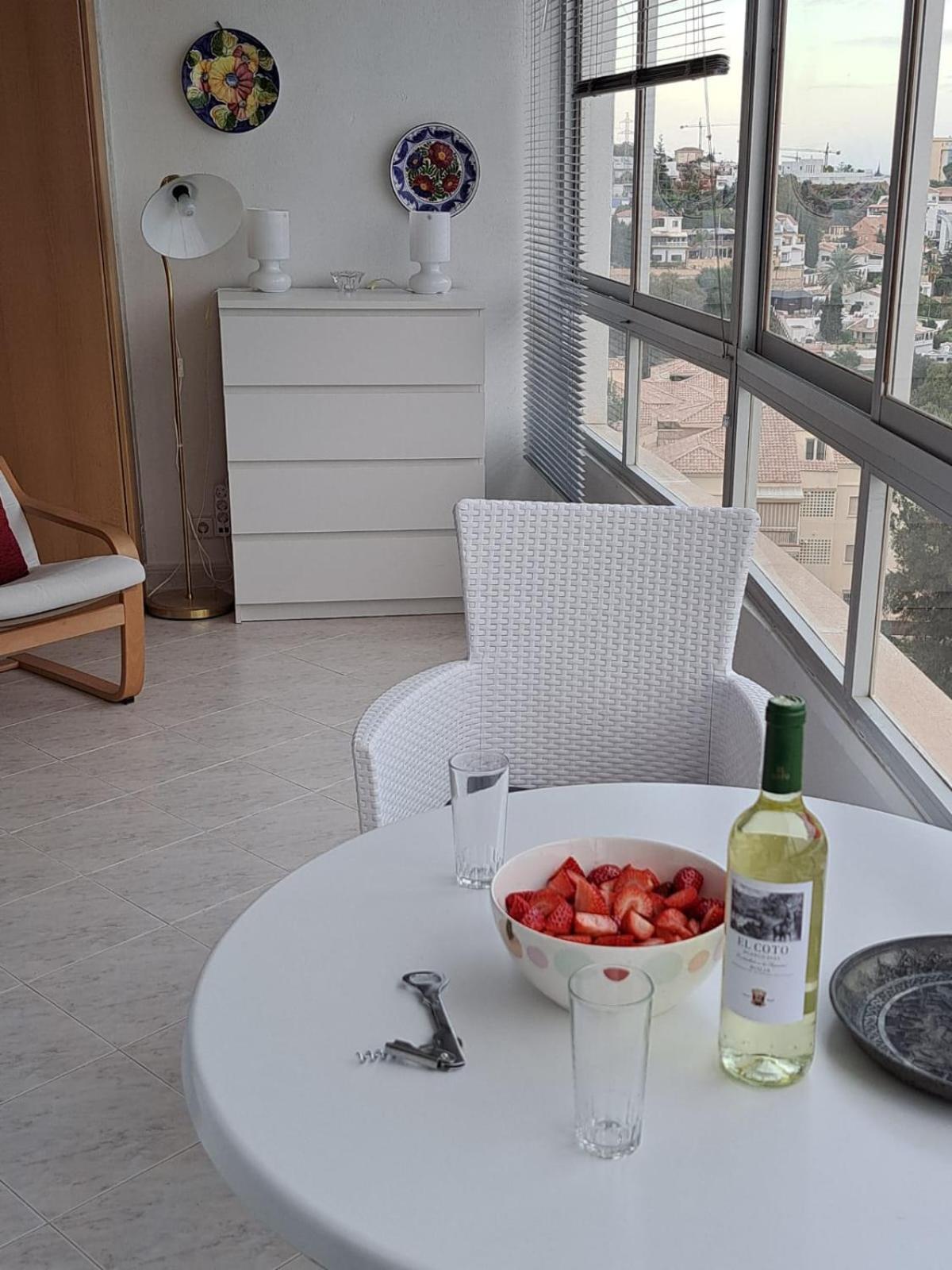 One Bedroom 7Th Floor Apartment With Amazing Views Фуeнхирола Екстериор снимка